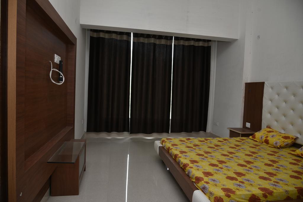 Hill Paradise Hotel Nagchala Luaran gambar