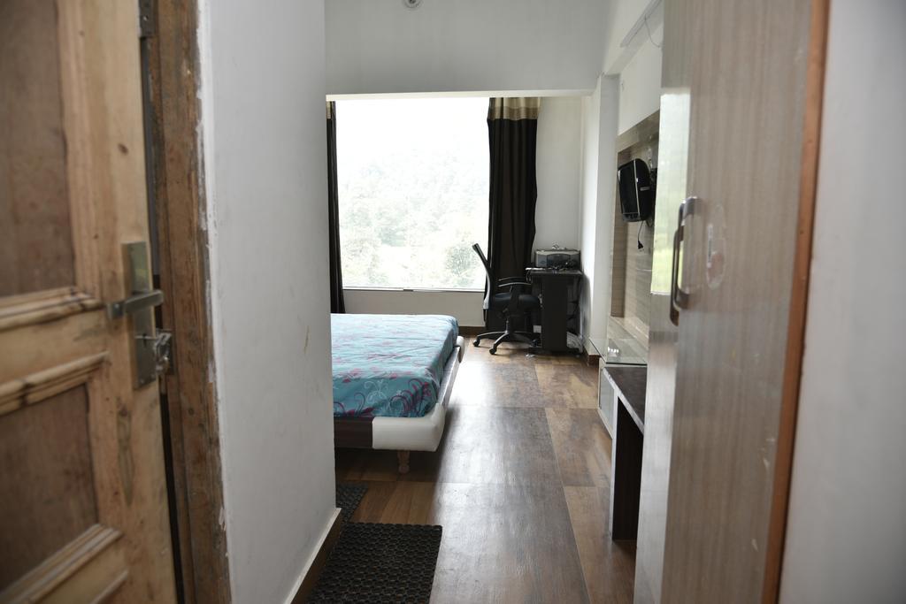 Hill Paradise Hotel Nagchala Luaran gambar