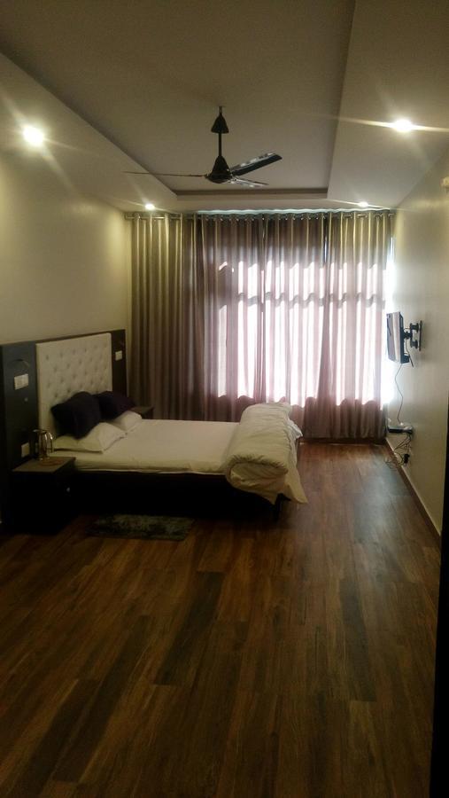 Hill Paradise Hotel Nagchala Luaran gambar